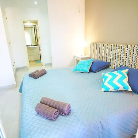 Sunrise With Sea View Apartment